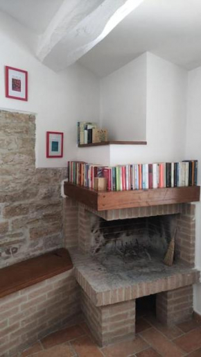 La Casa dei Millefiori, un magico bouquet a Gubbio, Italy Gubbio